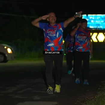 Runner Photo 6040456