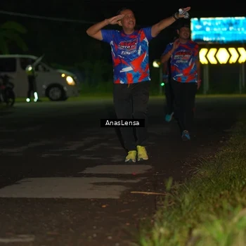 Runner Photo 6040482