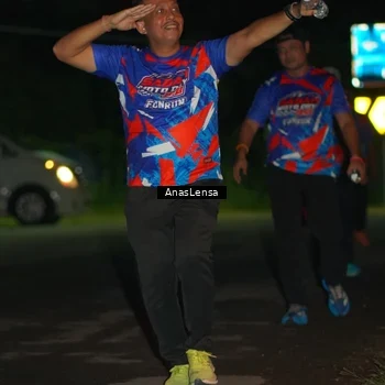 Runner Photo 6040484