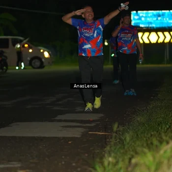 Runner Photo 6040488