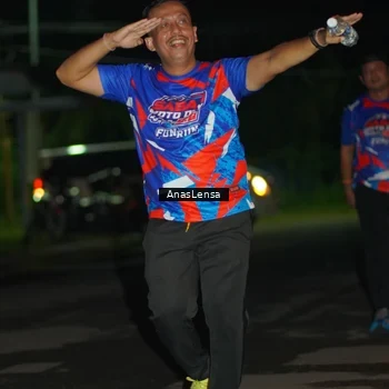 Runner Photo 6040515