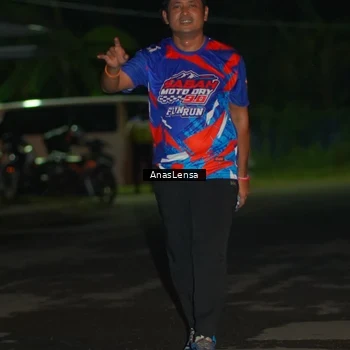 Runner Photo 6040534