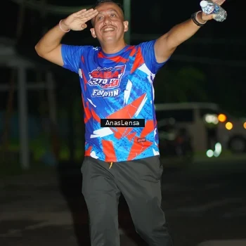 Runner Photo 6040541