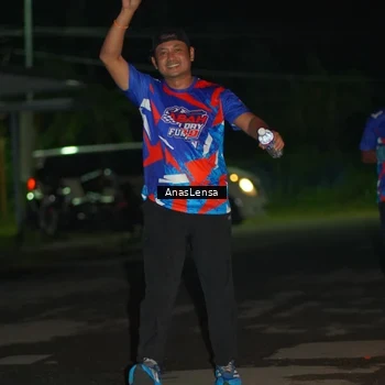 Runner Photo 6040548