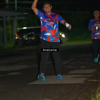 Runner Photo 6040554