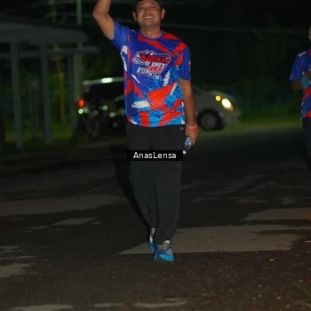 Runner Photo 6040569