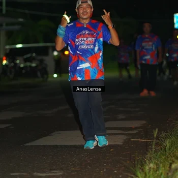 Runner Photo 6040579