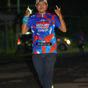 Runner Photo 6040584