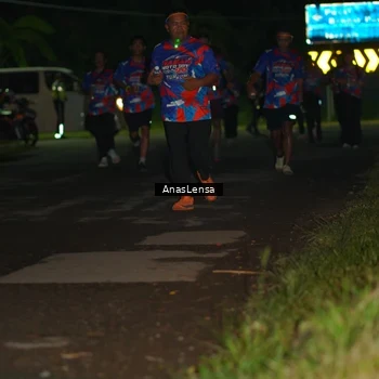 Runner Photo 6040587