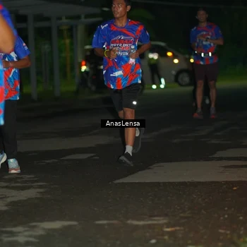 Runner Photo 6040599
