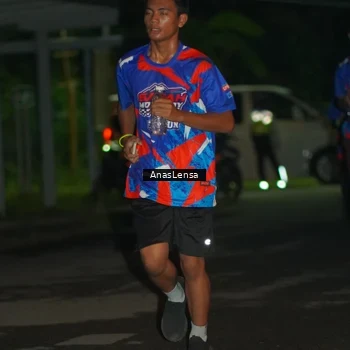 Runner Photo 6040618