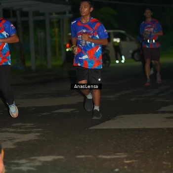 Runner Photo 6040626