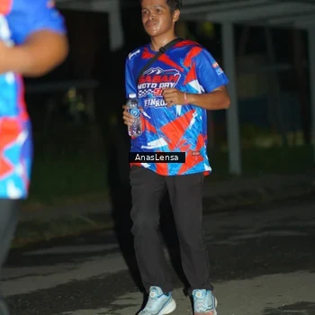 Runner Photo 6040630