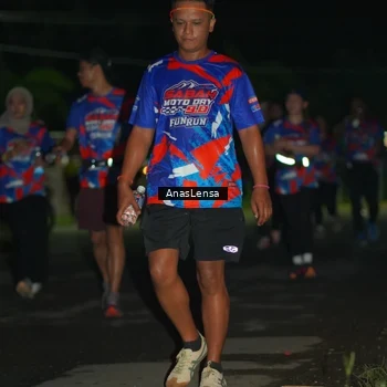 Runner Photo 6040642