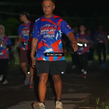 Runner Photo 6040653