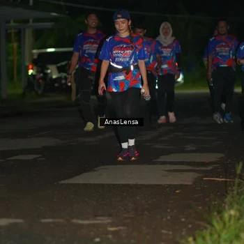 Runner Photo 6040656
