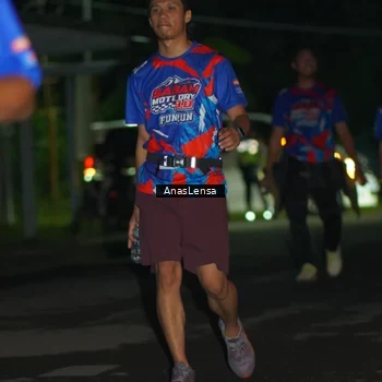 Runner Photo 6040657