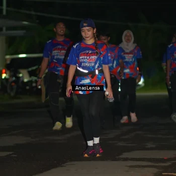 Runner Photo 6040659
