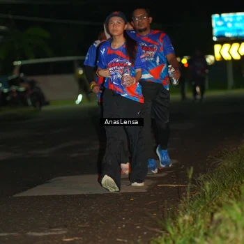 Runner Photo 6040680