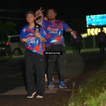 Runner Photo 6040692