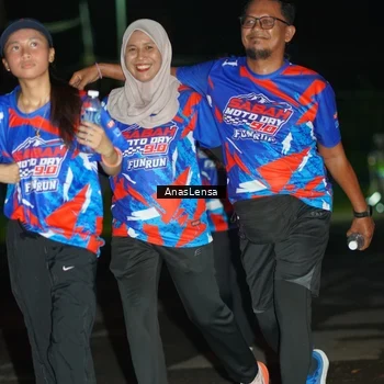 Runner Photo 6040713
