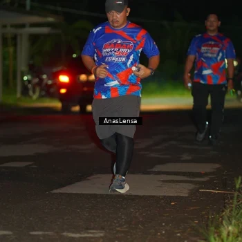 Runner Photo 6040796