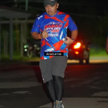 Runner Photo 6040821