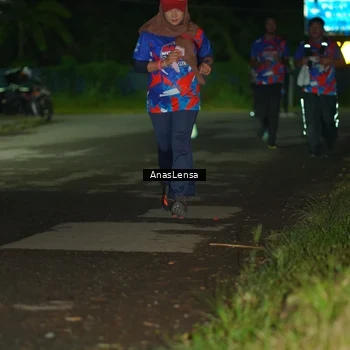 Runner Photo 6040913