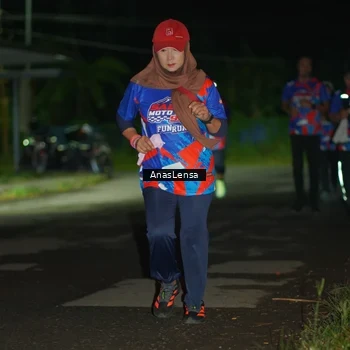 Runner Photo 6040935