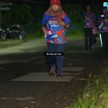 Runner Photo 6040950