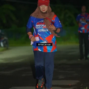 Runner Photo 6040952