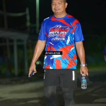 Runner Photo 6040957