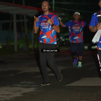 Runner Photo 6040977
