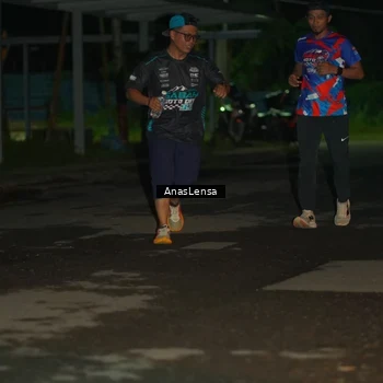 Runner Photo 6040998