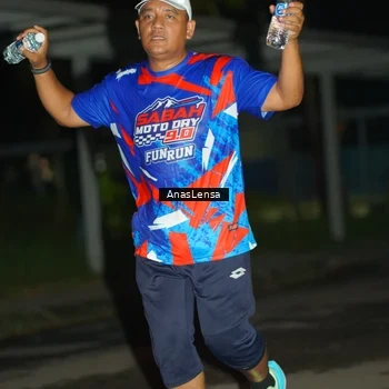 Runner Photo 6041003