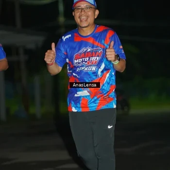 Runner Photo 6041023