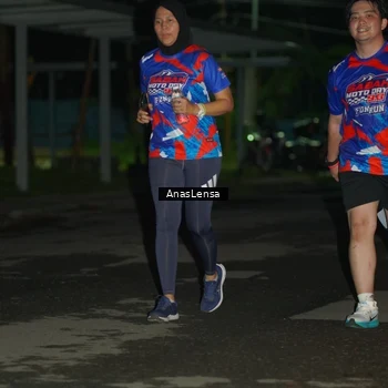 Runner Photo 6041033
