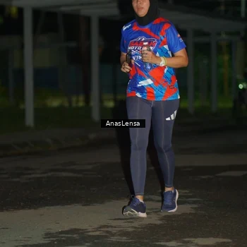 Runner Photo 6041037