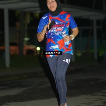 Runner Photo 6041042