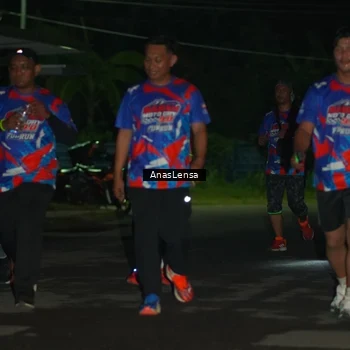 Runner Photo 6041046