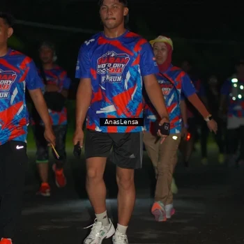 Runner Photo 6041051