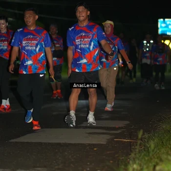 Runner Photo 6041055