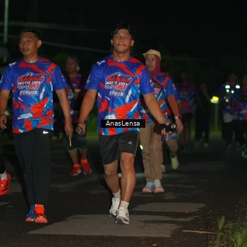 Runner Photo 6041060