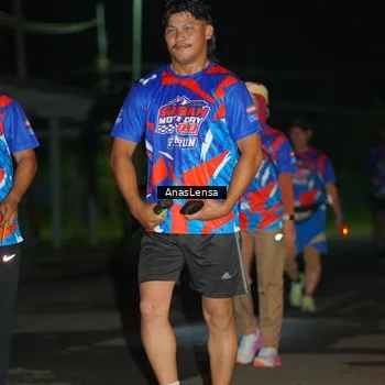 Runner Photo 6041067