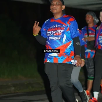 Runner Photo 6041071