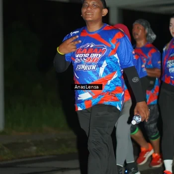 Runner Photo 6041075