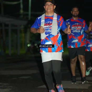 Runner Photo 6041084