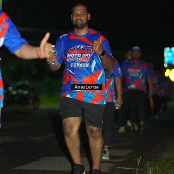 Runner Photo 6041087