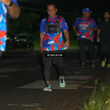 Runner Photo 6041092