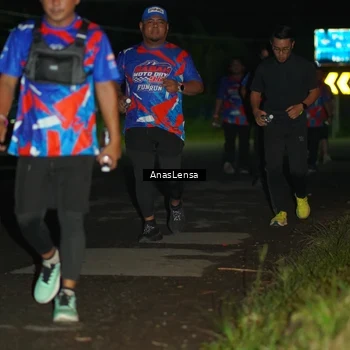 Runner Photo 6041104